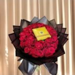 باقة الجوري مع شوكولاتة باتشي