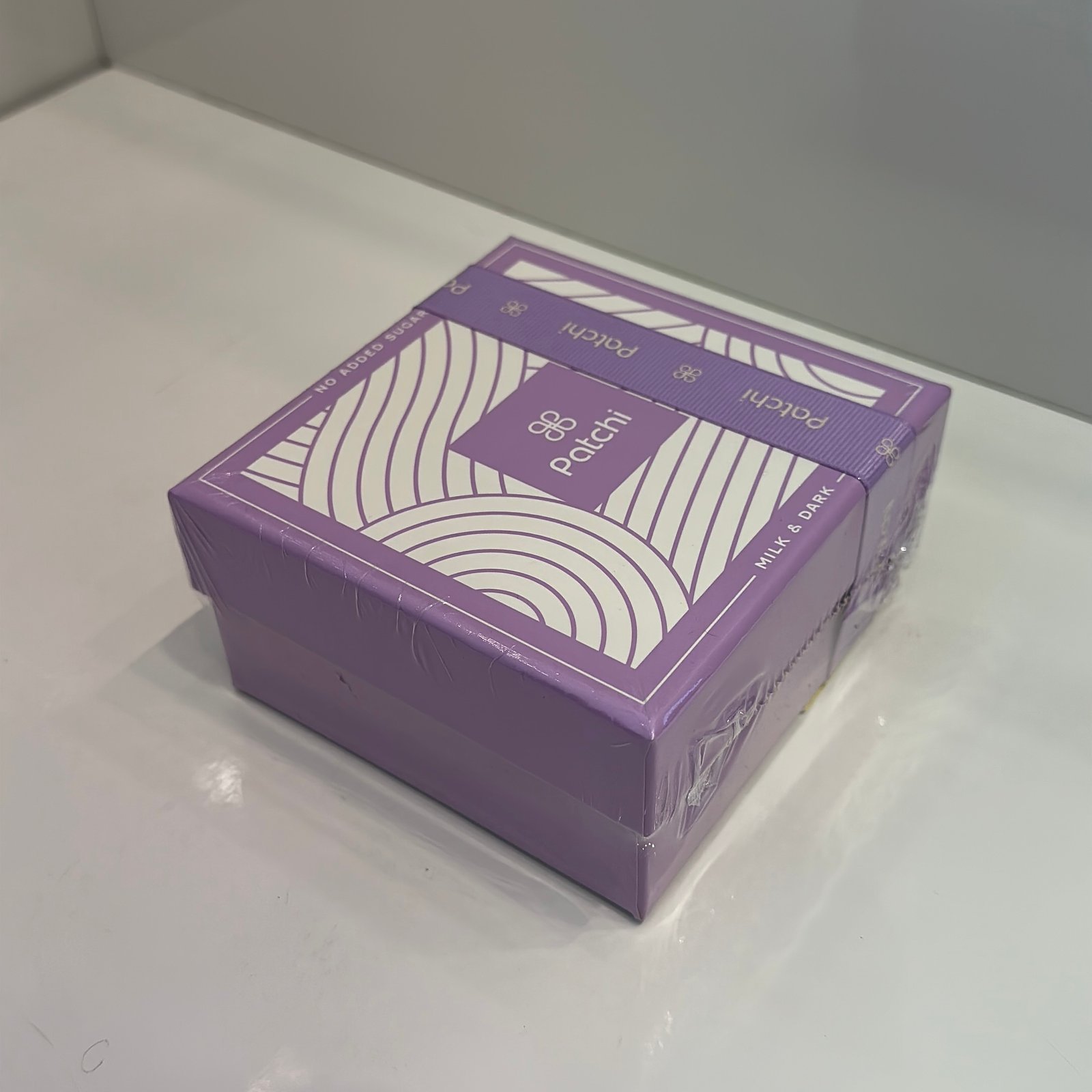 ECE23753-3493-47B4-AEE1-1B24CC1BFECC.jpeg شوكولاتة كلاسيك مشكل مقاس صغير - الصورة 1