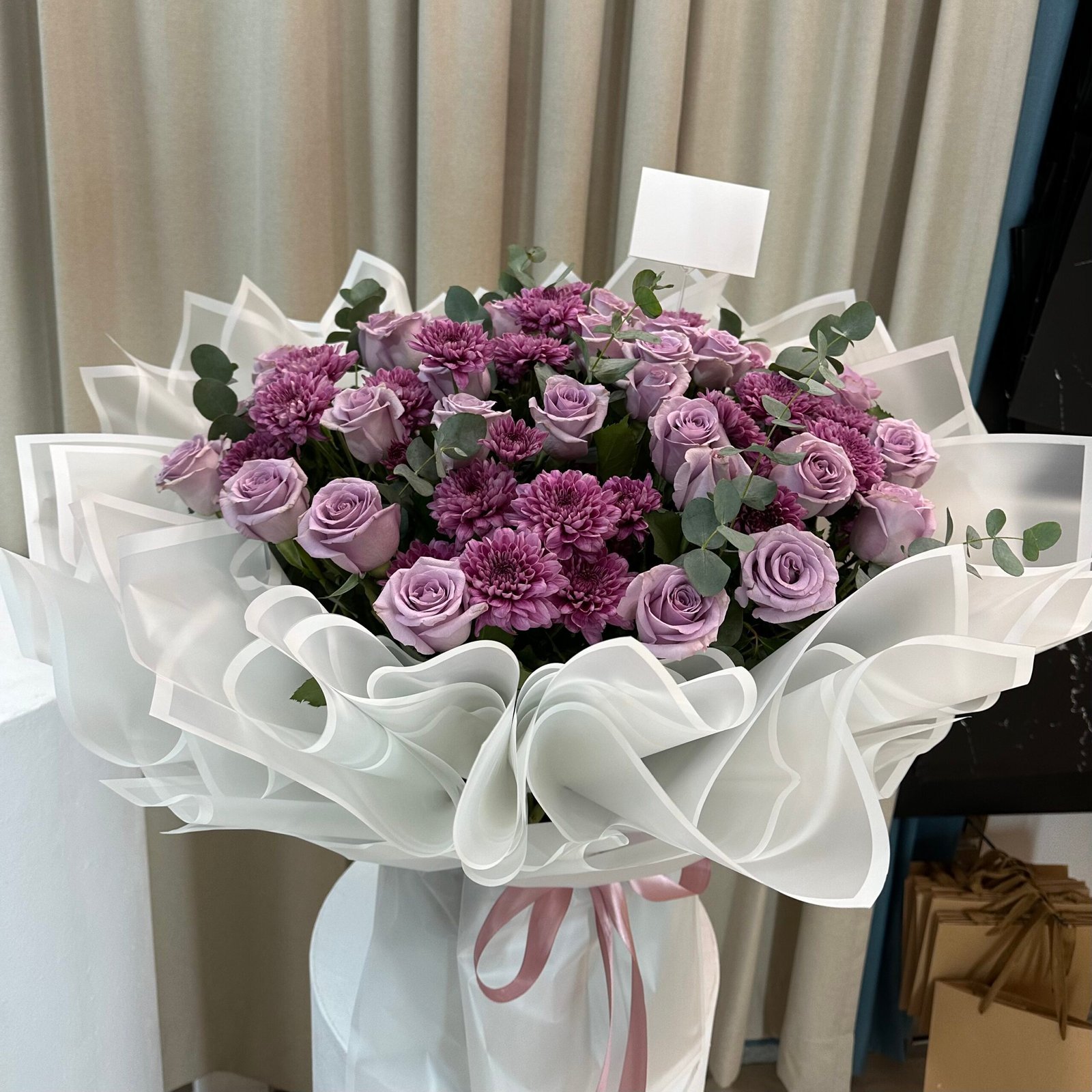 IMG_0355-1-scaled-1.jpeg باقة الورد - الصورة 1