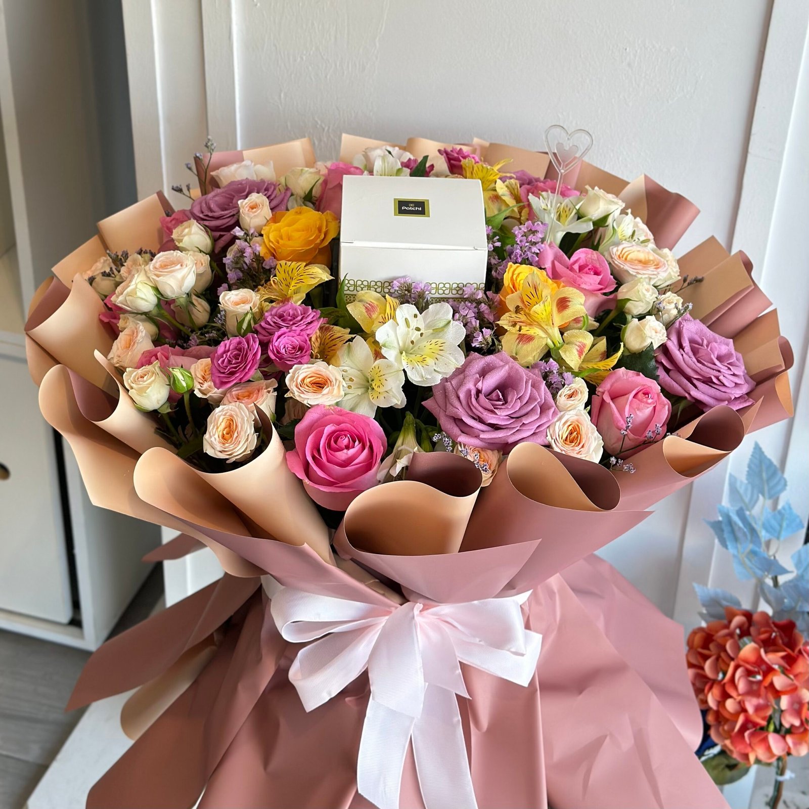 IMG_2816-1-scaled-1.jpeg باقة الشوكلاته اللذيذه - الصورة 1