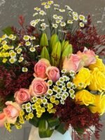 ⁦مزهرية ملكة الزهور ودلوعة الورد⁩ - الصورة ⁦2⁩