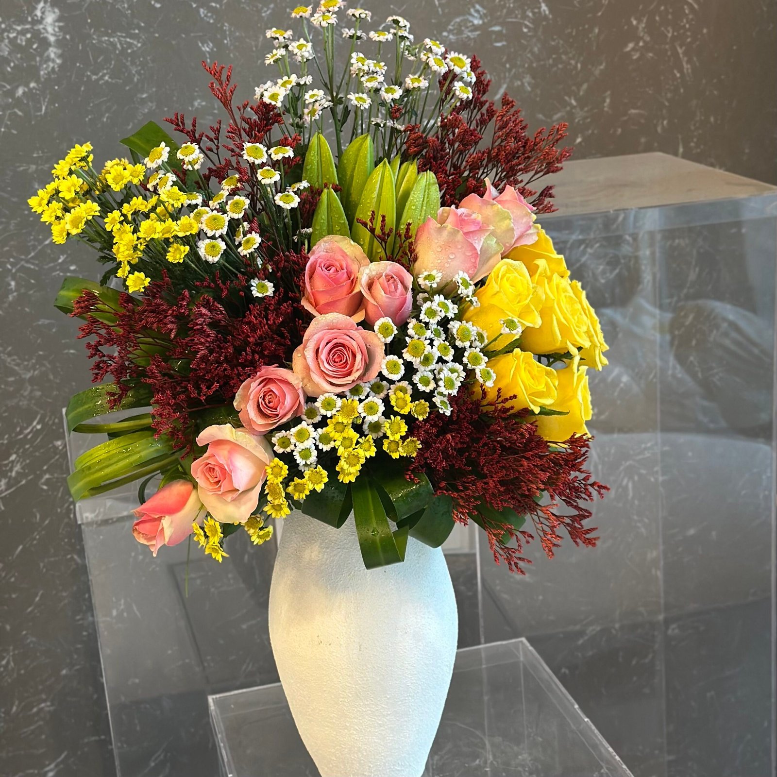 IMG_6734-1-scaled-1.jpeg مزهرية ملكة الزهور ودلوعة الورد - الصورة 1