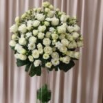 مزهرية  من ازهار عبير الملكه الجميله